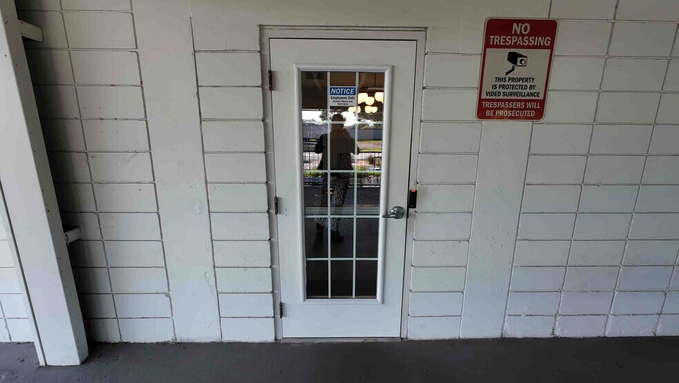 More Photos Of 7490 N 36th St, Pinellas Park Loft Creative Space For Lease