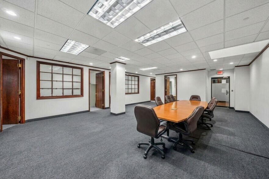 More Photos Of 2160 N Central Rd, Fort Lee Office For Lease