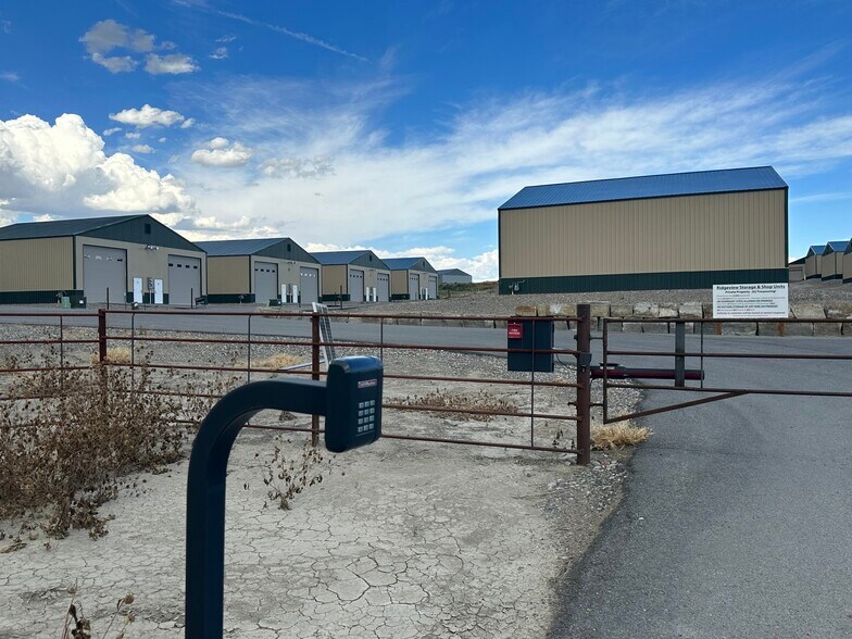 More Photos Of 125 S 80th St W, Billings Warehouse For Sale