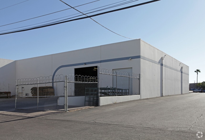 More Photos Of 811 E 47th St, Tucson Research And Development For Sale