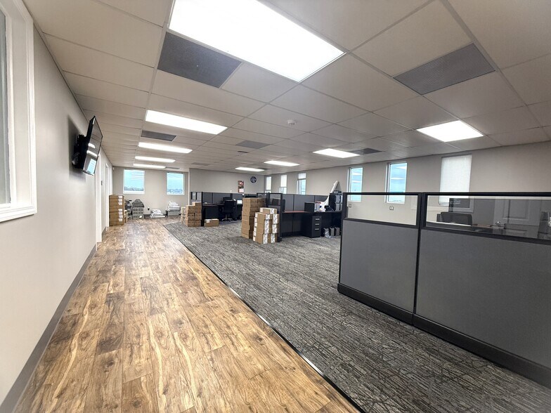 More Photos Of 125 Winchester Dr, Sedalia Office For Lease