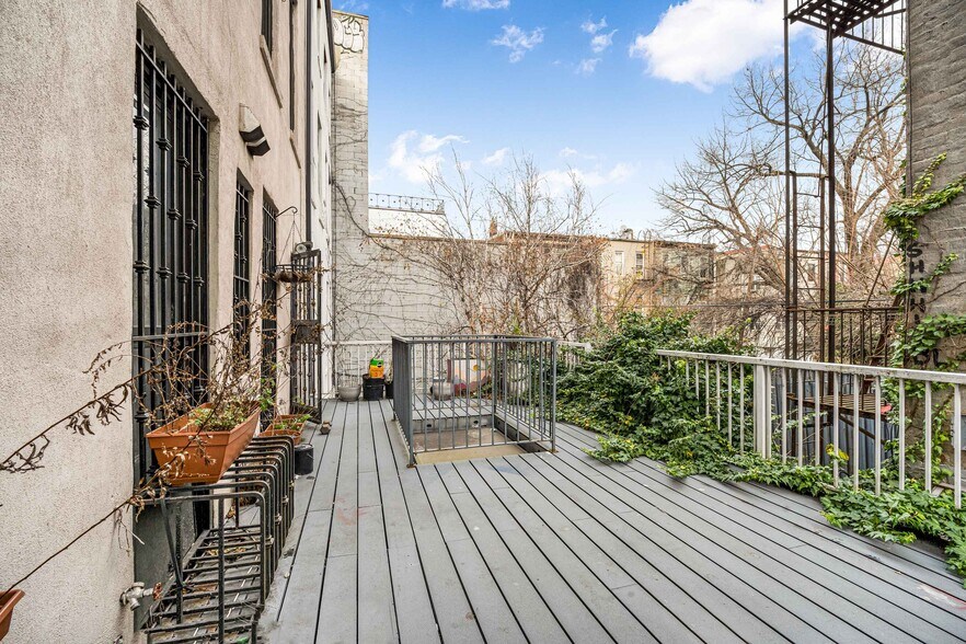 More Photos Of 1501 Broadway, Brooklyn Apartments For Sale