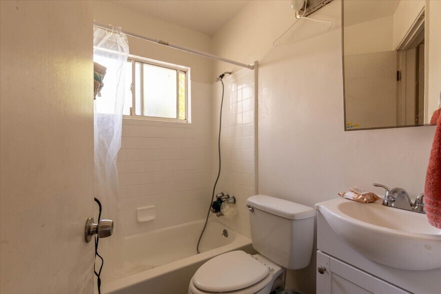 More Photos Of 2041 Beatrice Ct, San Jose Apartments For Sale