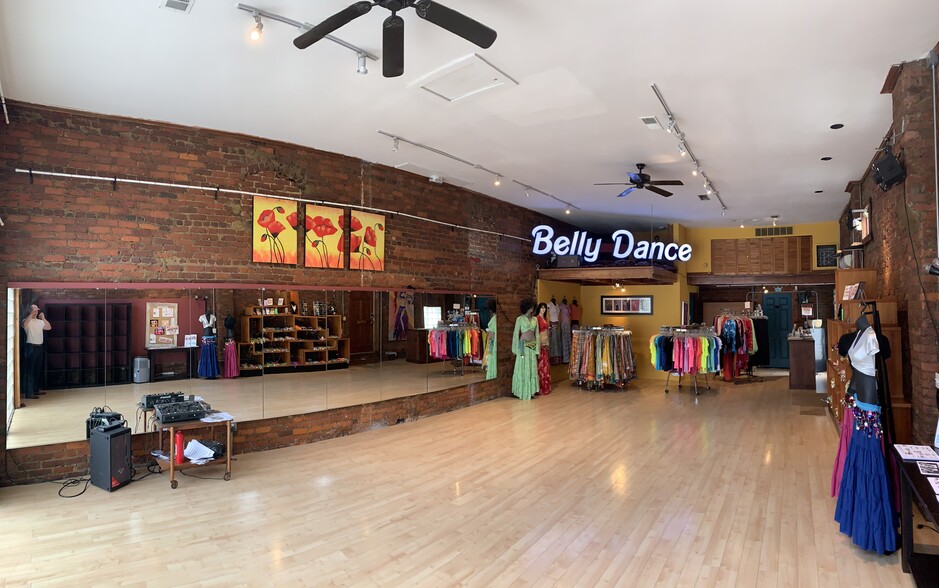 More Photos Of 1392-1394 Mclendon Ave, Atlanta Storefront For Lease