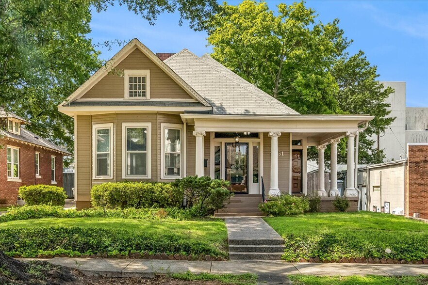 Primary Photo Of 2151 Monroe Ave, Memphis Office Residential For Sale