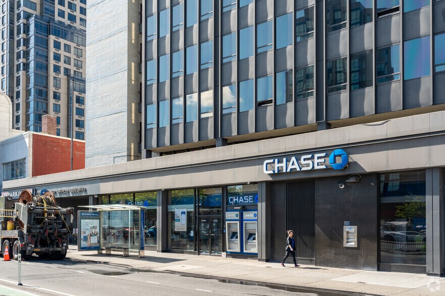 More Photos Of 108-18 Queens Blvd, Forest Hills Office For Lease