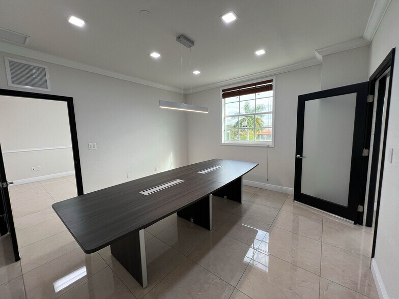 More Photos Of 2470 NW 102nd Pl, Doral Storefront Retail Office For Sale
