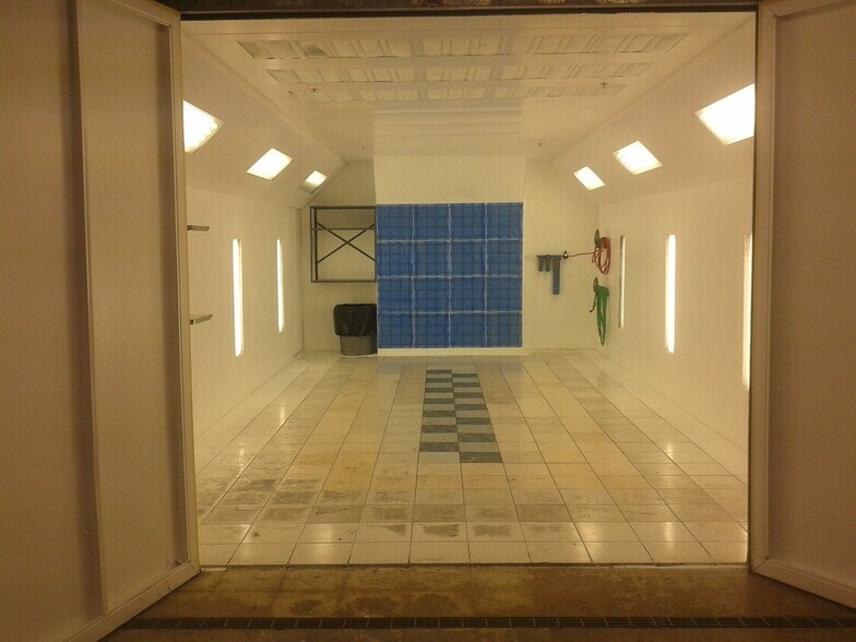 More Photos Of 4513 Lenox Ave, Jacksonville Service For Lease