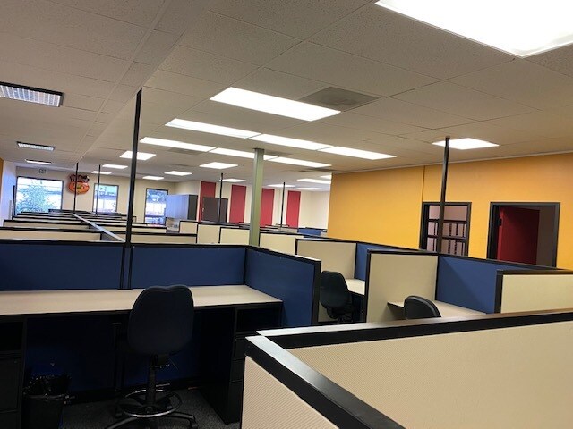 More Photos Of 25954 Eden Landing Rd, Hayward Office For Lease