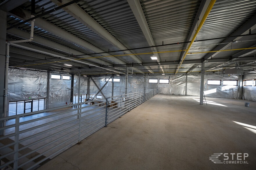 More Photos Of 11110 Broomfield Ln, Broomfield Research And Development For Lease