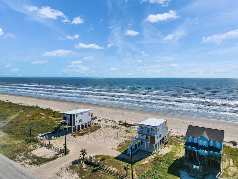 Primary Photo Of 10602 Blue Water Hwy, Freeport Multifamily For Sale