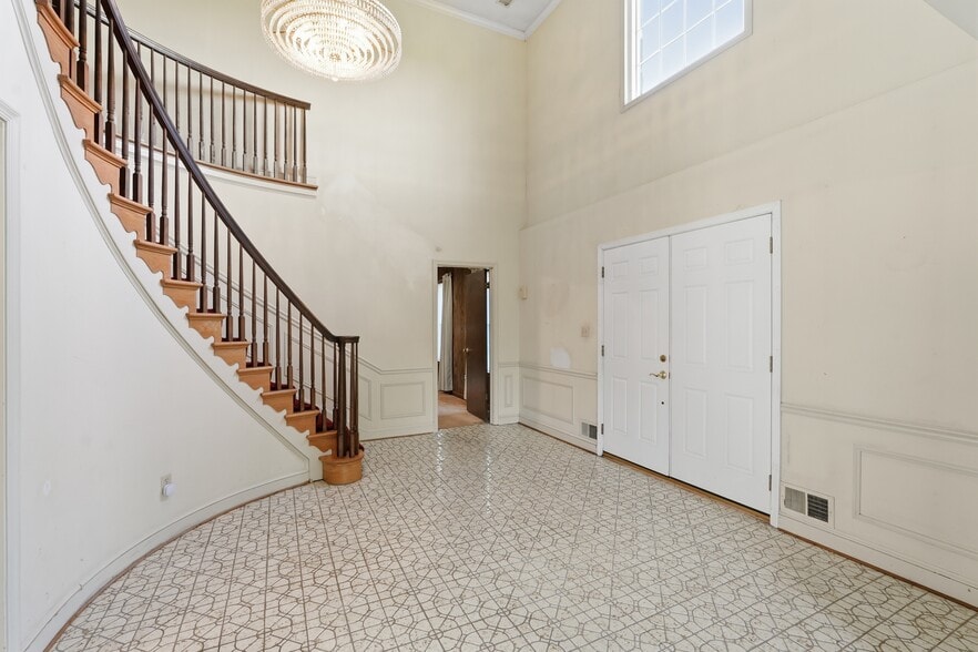 More Photos Of 15901 Old Columbia Pike, Burtonsville Land For Sale
