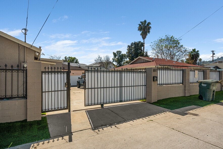 More Photos Of 855 Franklin Ave, El Cajon Multifamily For Sale