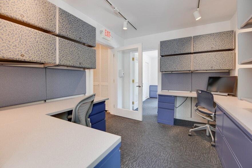 More Photos Of 701 Simonton St, Key West Office For Sale