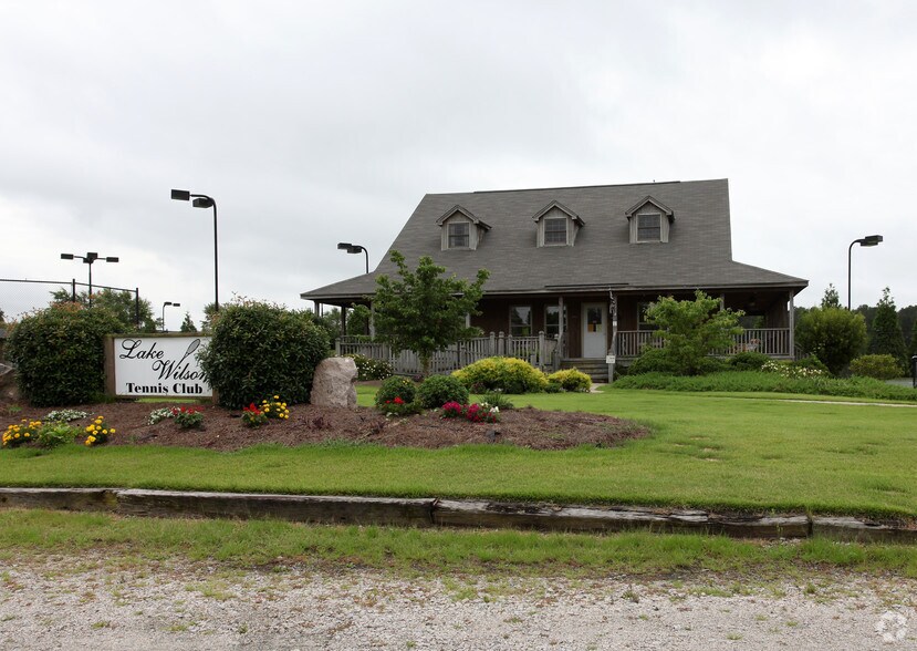 More Photos Of 4738 Lake Wilson Rd N, Elm City Sports And Entertainment For Lease