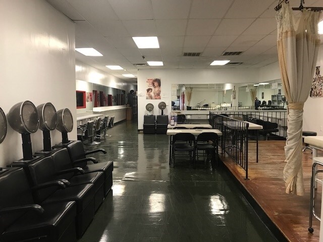 More Photos Of 2520-2522 N Broad St, Philadelphia Showroom For Sale