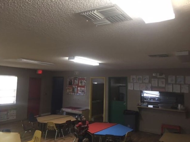 More Photos Of 209 E Kennedy Blvd, Eatonville Flex For Lease