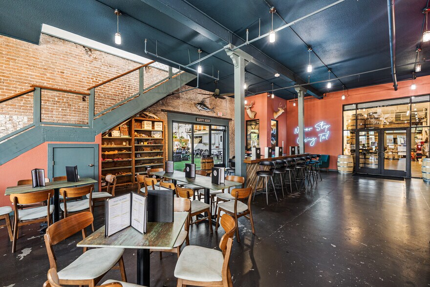 More Photos Of 2416 Post Office St, Galveston Storefront Retail Residential For Sale