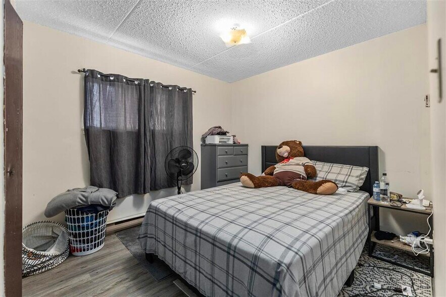 More Photos Of 269 Goulais Av, Sault Ste. Marie Apartments For Sale
