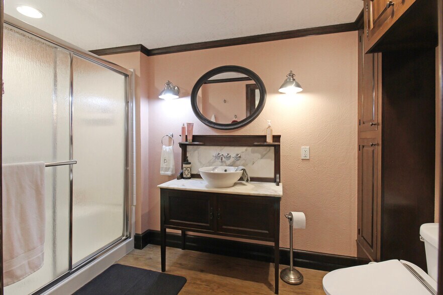 More Photos Of 101 Runnels St, De Kalb Lodge Meeting Hall For Sale