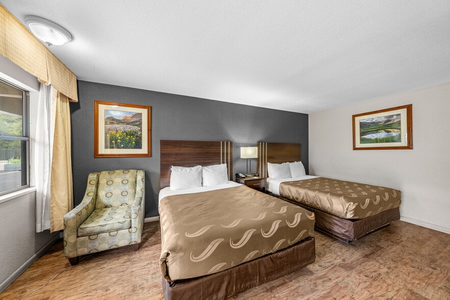 More Photos Of 2930 Main Ave, Durango Hotel For Sale