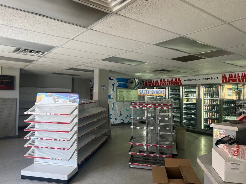 More Photos Of 201 S Main St, Helper Service Station For Sale