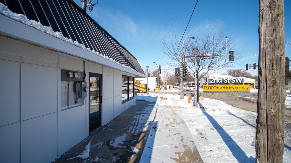 More Photos Of 1902 2nd St SW, Rochester General Retail For Lease