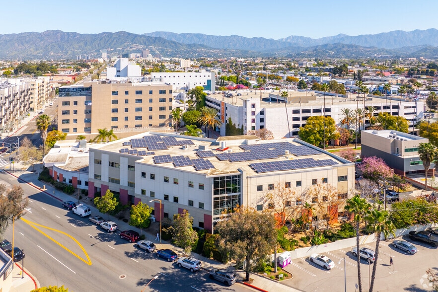 More Photos Of 222 W Eulalia St, Glendale Medical For Lease