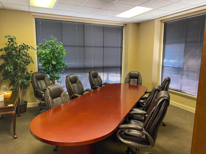 More Photos Of 524 Tacoma Ave S, Tacoma Office For Sale