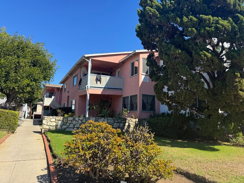 Primary Photo Of 3714 Corinth Ave, Los Angeles Apartments For Sale