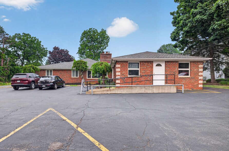 More Photos Of 3405 Orchard Park Rd, Orchard Park Office Residential For Sale
