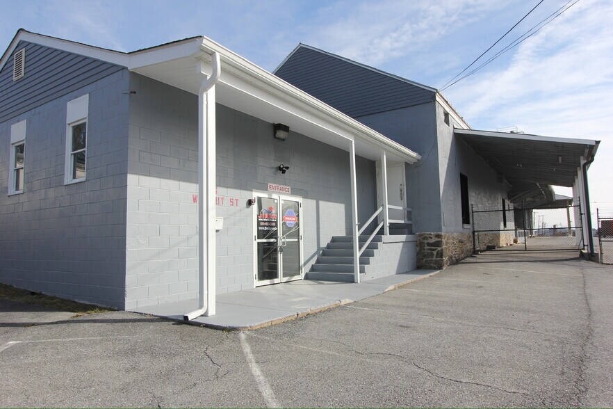 More Photos Of 36 Walnut St, Thurmont Warehouse For Lease