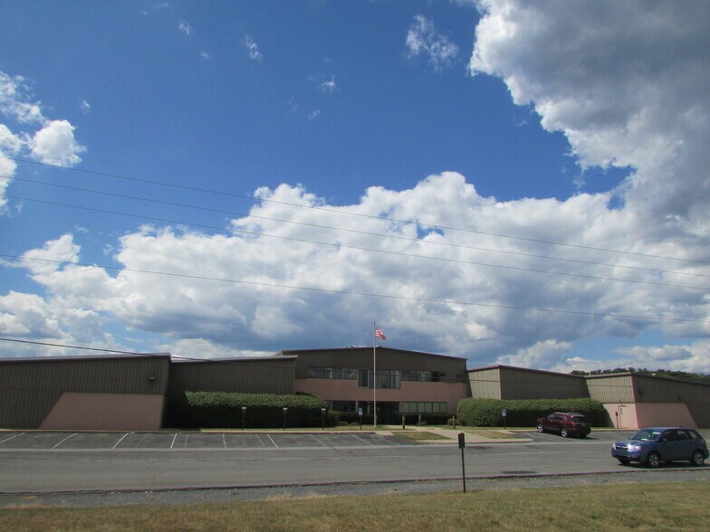 More Photos Of 2120 Old Gatesburg Rd, State College Manufacturing For Lease