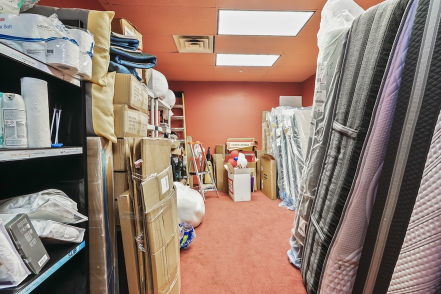 More Photos Of 3538 Junction Blvd, Corona Apartments For Sale