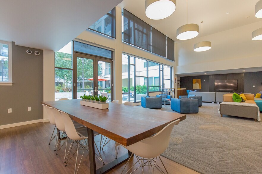 More Photos Of 1250 E Burnside St, Portland Apartments For Lease