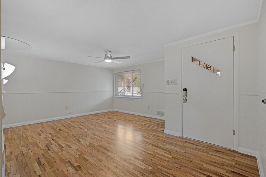 More Photos Of 1776 Jay St, Lakewood Apartments For Sale