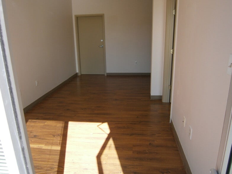 More Photos Of 1000 Sany Way, Peachtree City Self Storage For Lease