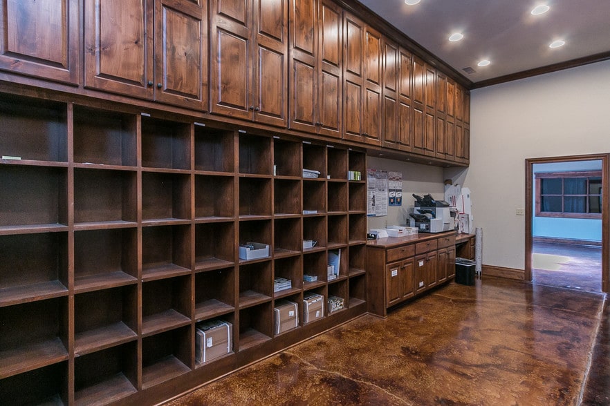 More Photos Of 3941 N Western St, Amarillo Office For Lease