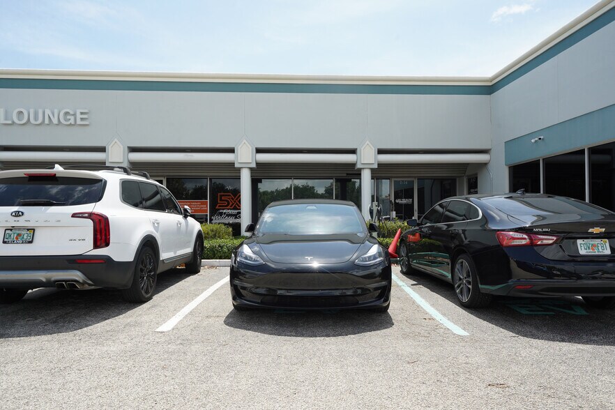 More Photos Of 3350 NW 2nd Ave, Boca Raton Flex For Lease