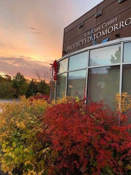 More Photos Of 103 Schelter Rd, Lincolnshire Loft Creative Space For Lease