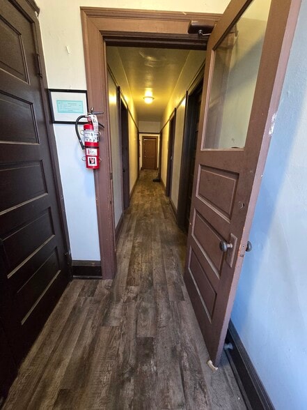 More Photos Of 924 S 19th St, Milwaukee Apartments For Sale