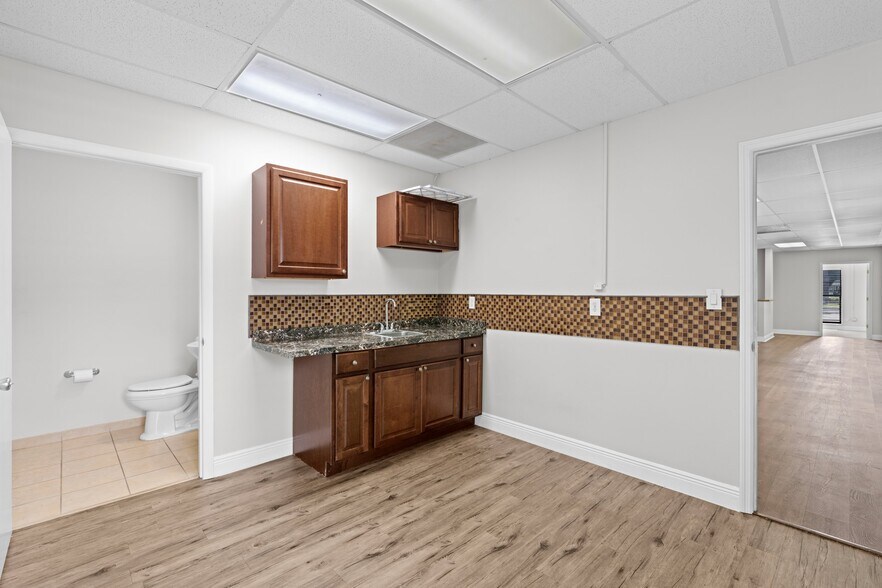 More Photos Of 13455 S Military Trl, Delray Beach Medical For Lease