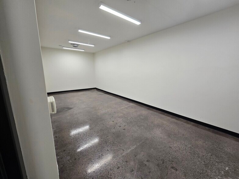 More Photos Of 4330 Wilder Rd, Bay City Freestanding For Lease