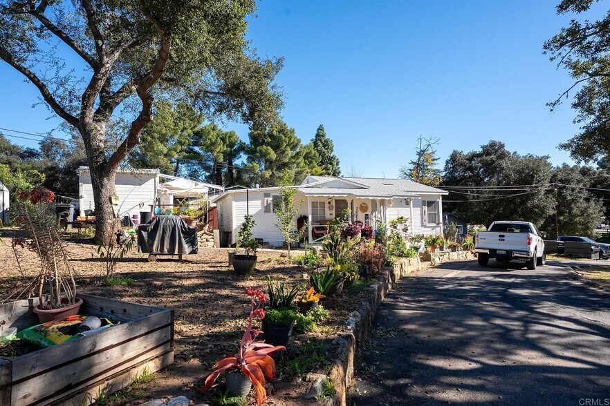 More Photos Of 2560-2566 Alpine Blvd, Alpine Office For Sale