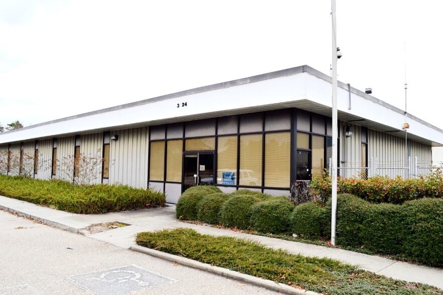 More Photos Of 3224 Cedar Creek Rd, Fayetteville Warehouse For Lease