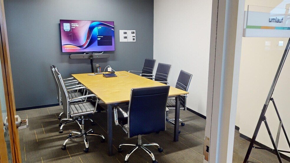 More Photos Of 2201 E 6th St, Austin Loft Creative Space For Lease