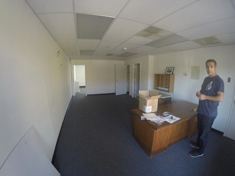 More Photos Of 1590-1610 Union Valley Rd, West Milford Freestanding For Lease