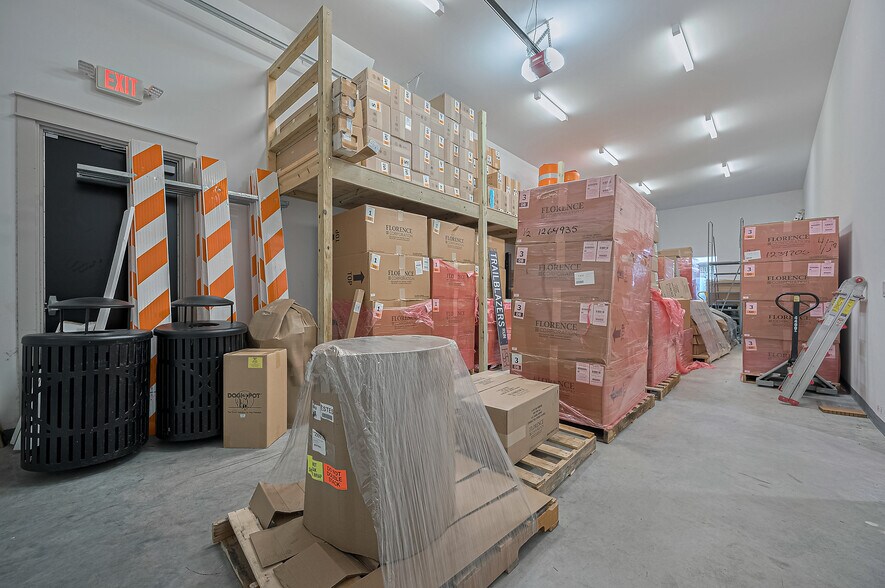 More Photos Of 640 S Peek Rd, Katy Loft Creative Space For Sale