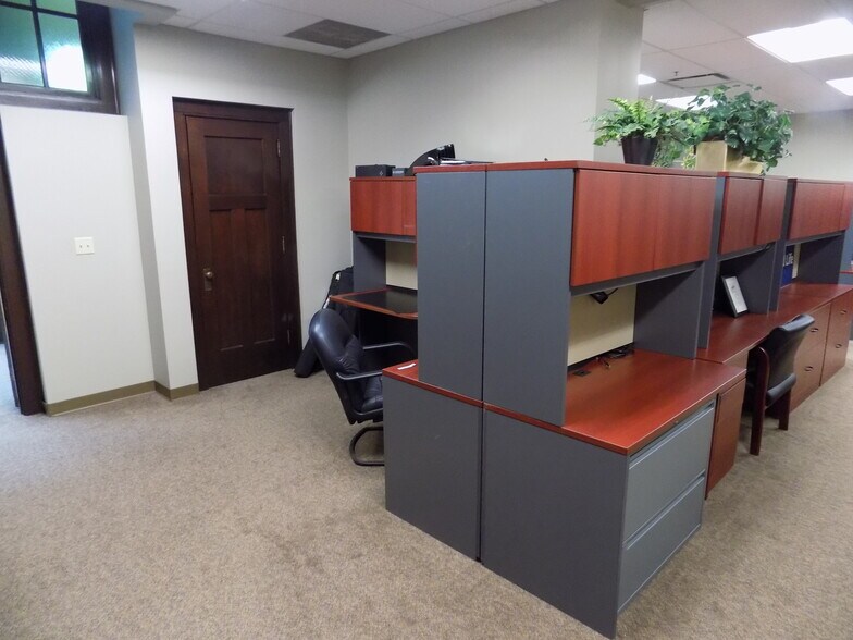 More Photos Of 2100 Market St, Wheeling Office For Lease