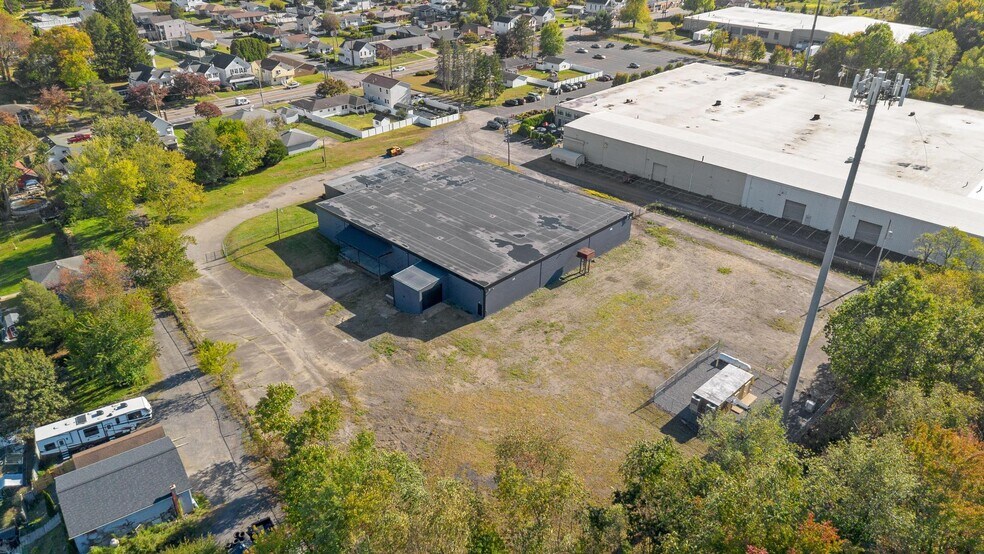 More Photos Of 325 Bridge St, Old Forge Manufacturing For Lease